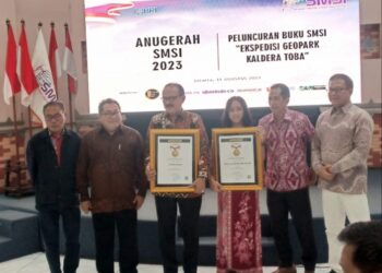 Penghargaan SMSI:  Azyumardi Azra Pelopor Pers Merdeka