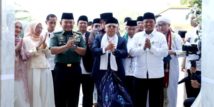 MUI dan DPR Apresiasi KSAD Jenderal Dudung Bangun Mesjid Syarif Abdurahman Cirebon