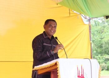 WAKILI GUBERNUR MALUKU, LOHY HADIRI PELETAKAN BATU PENJURU PEMBANGUNAN GEDUNG GEREJA BARU JEMAAT GPM AIR BESAR SERAM UTARA